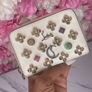 CHRISTIAN LOUBOUTIN WALLET 100% AUTHENTIC CHRISTIAN LOUBOUTIN COIN WALLET